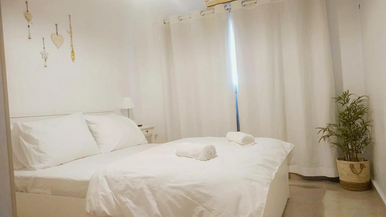 - Pleasant Apartment *